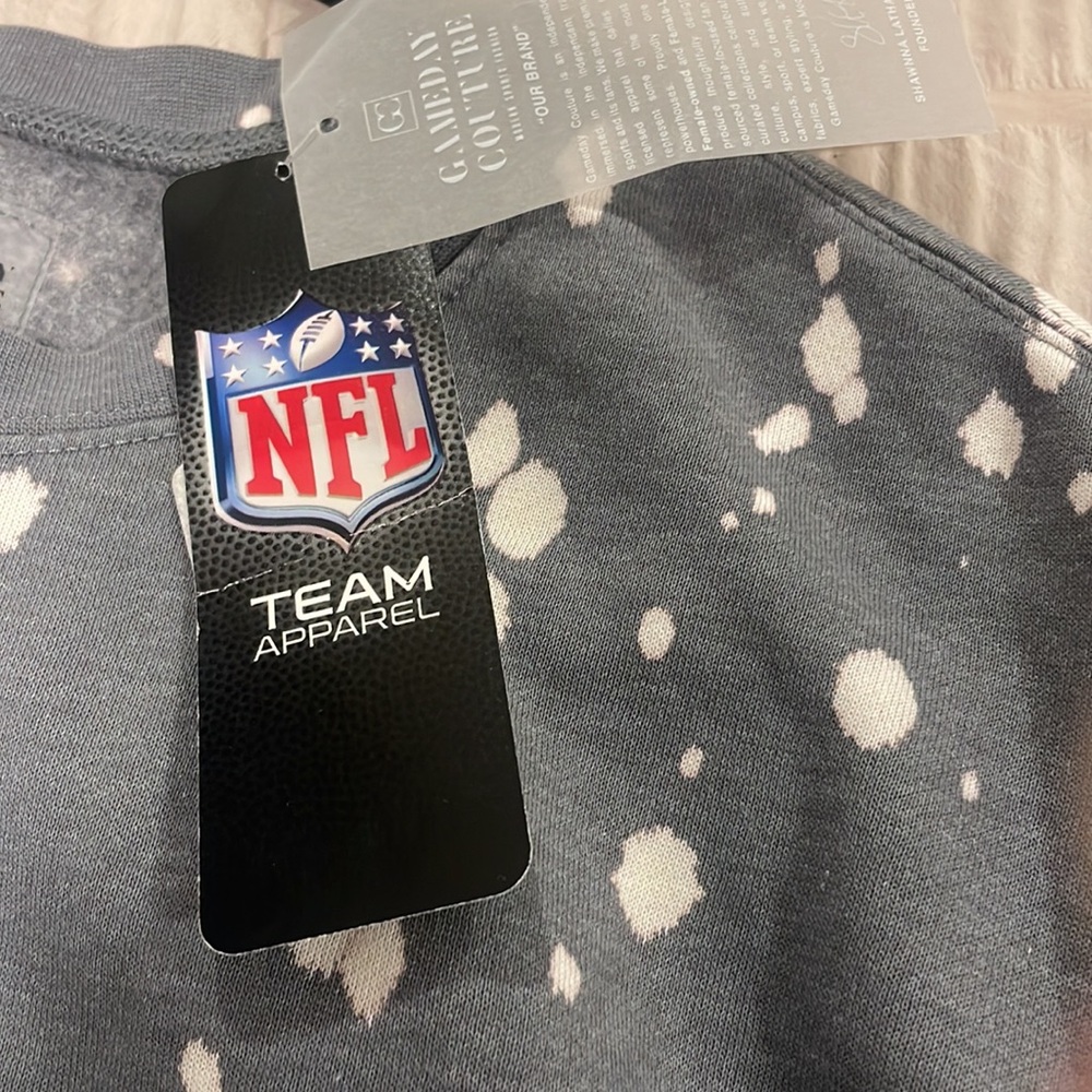 Women's Gray Philadelphia Eagles Oversized  Pullover Sweatshirt - Picture 4 of 4